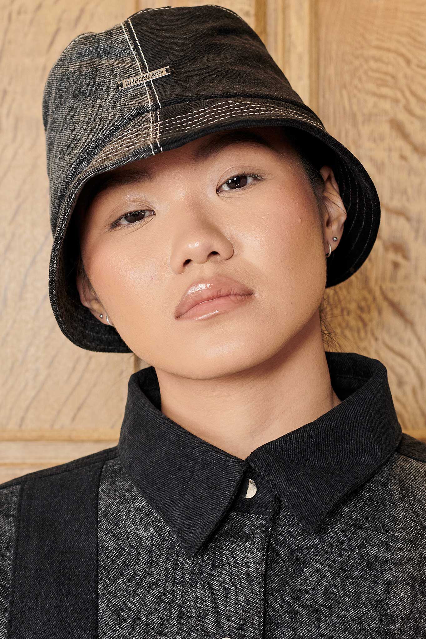 ACID WASH WOMEN BUCKET HAT - BLACK