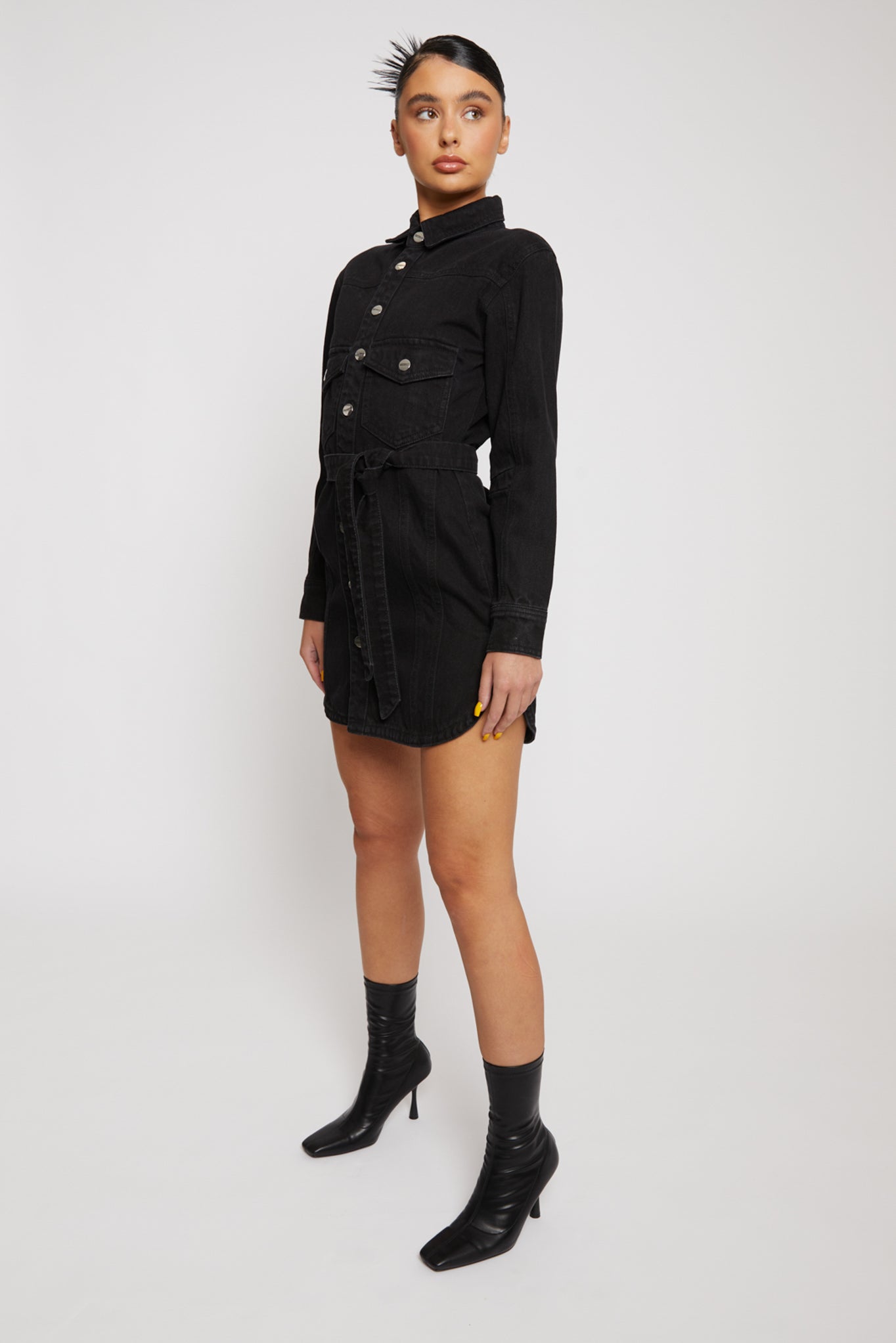 DENIM DRESS WITH TIE BELT - BLACK