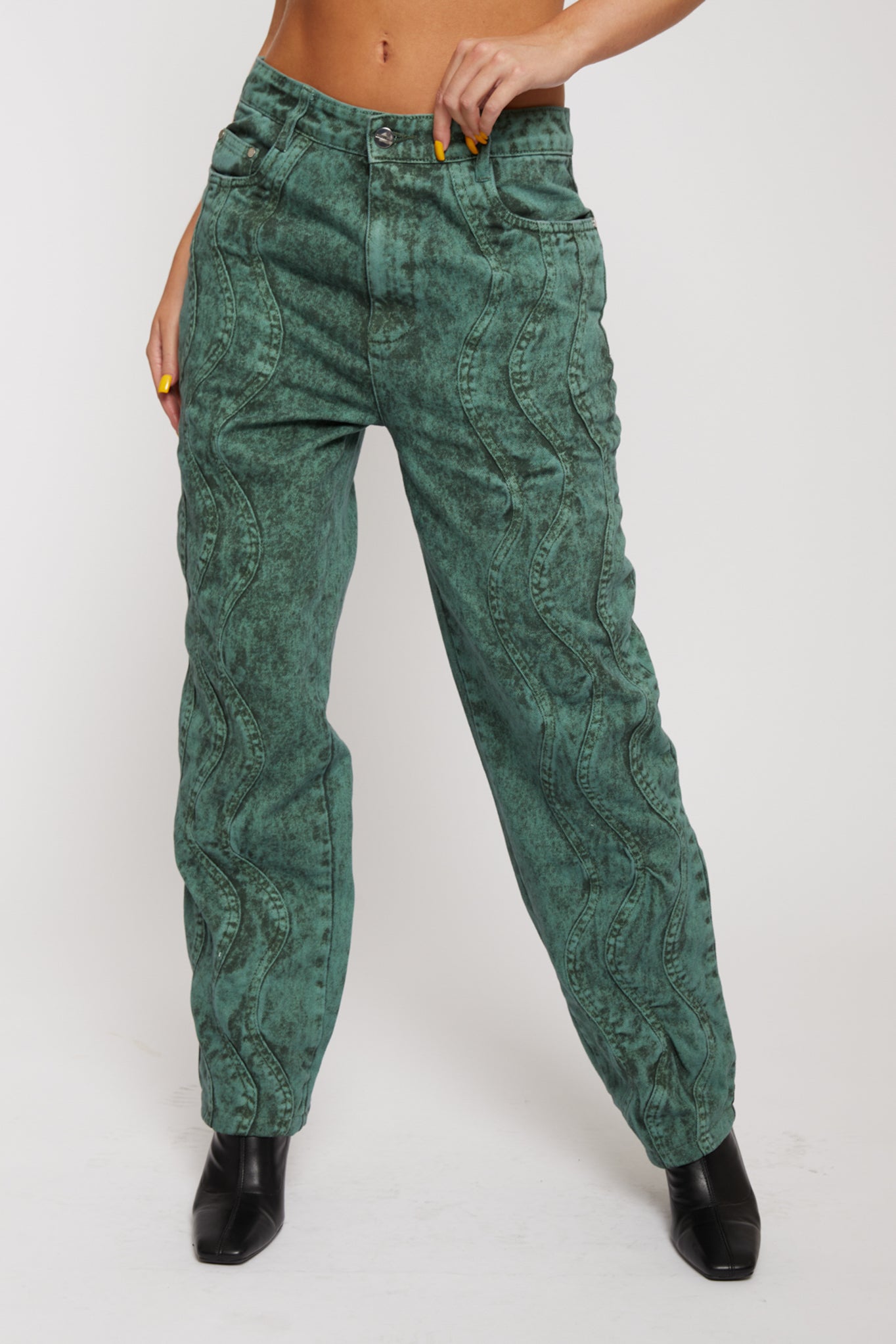 HIGH WAISTED RELAXED JEANS - DARK GREEN