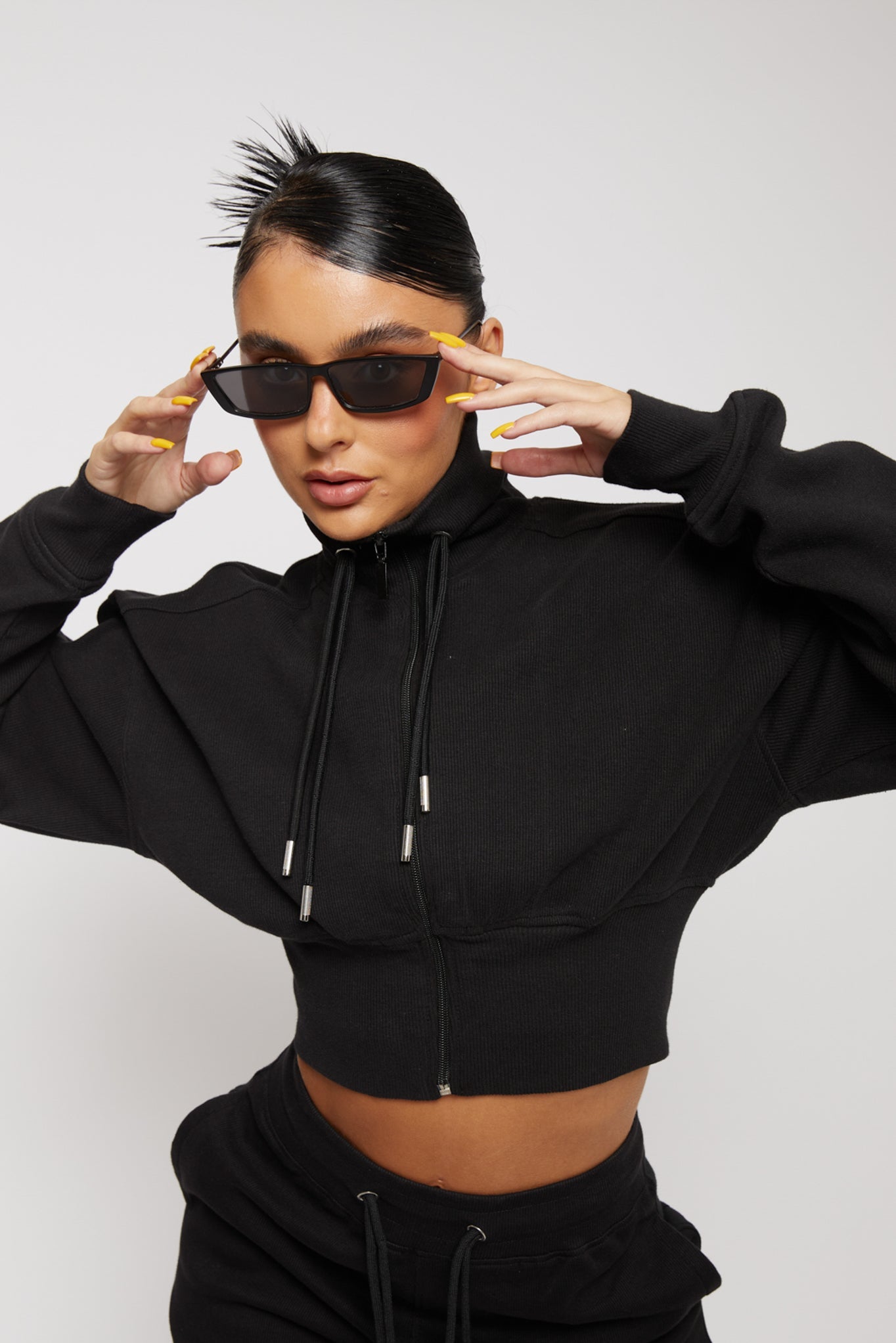 ZIP NECK SWEATSHIRT WITH EMBROIDERY - BLACK