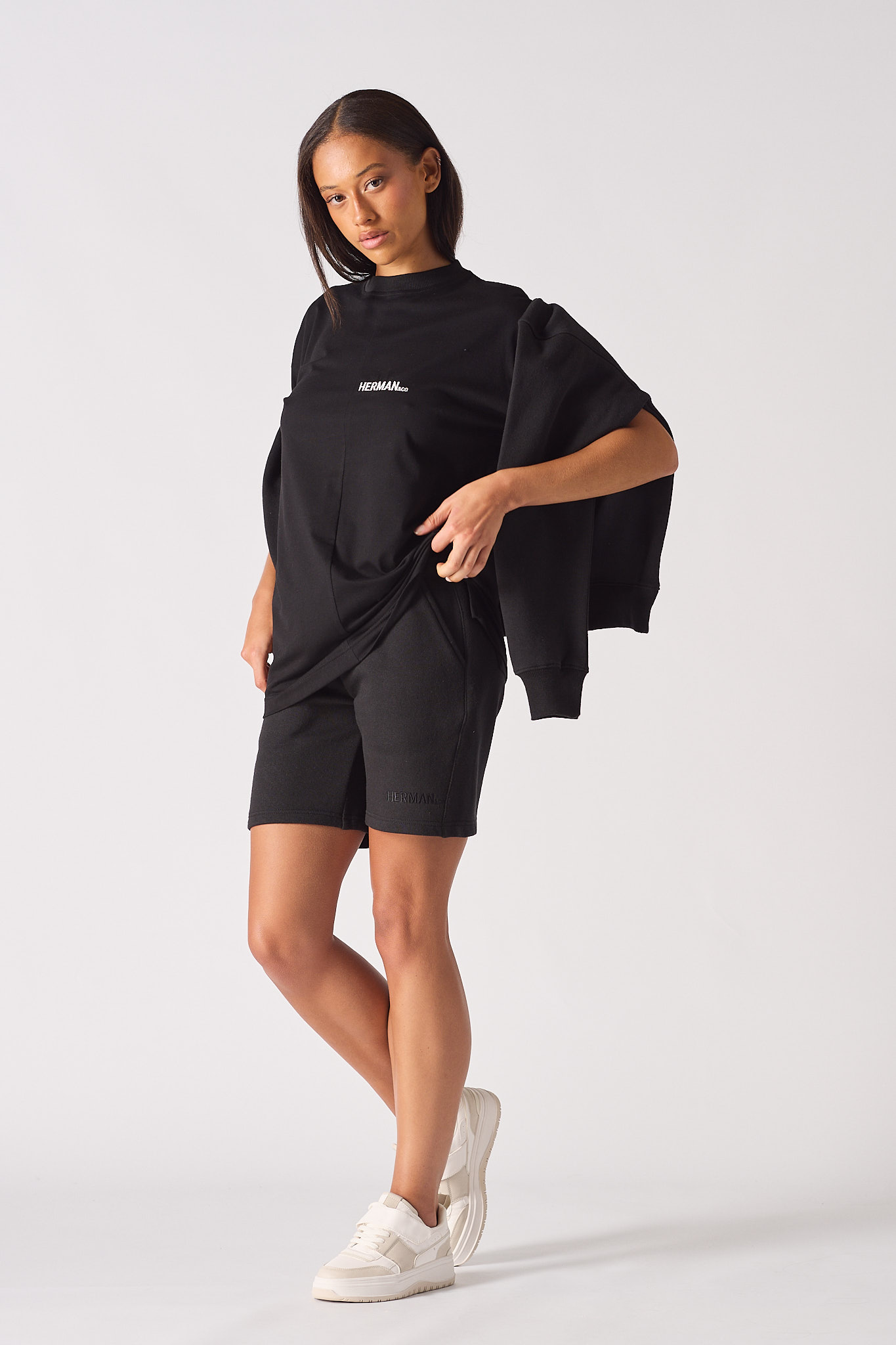 OVERSIZED T-SHIRT - BLACK