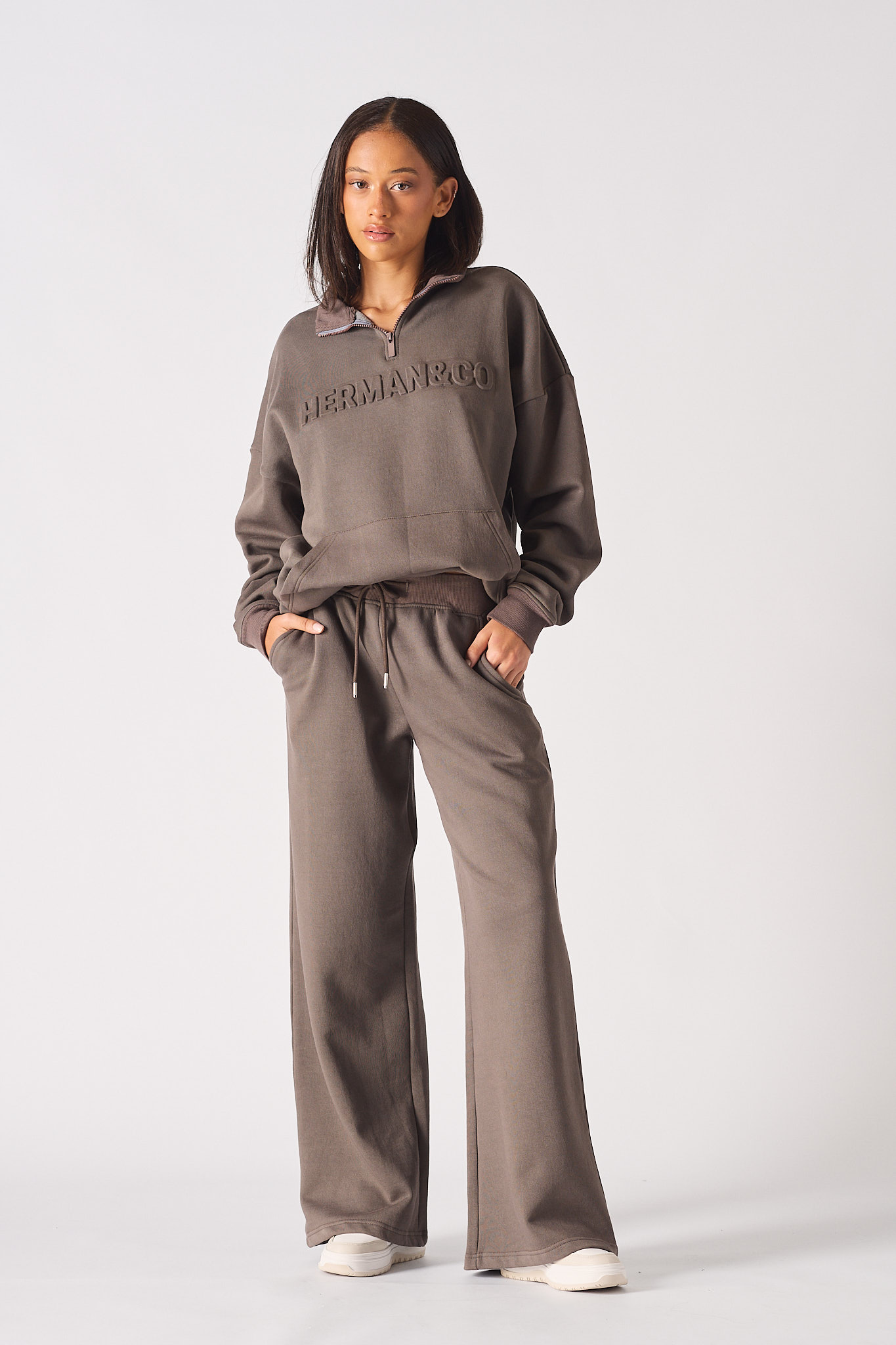 Wide Leg Jogger – Brown
