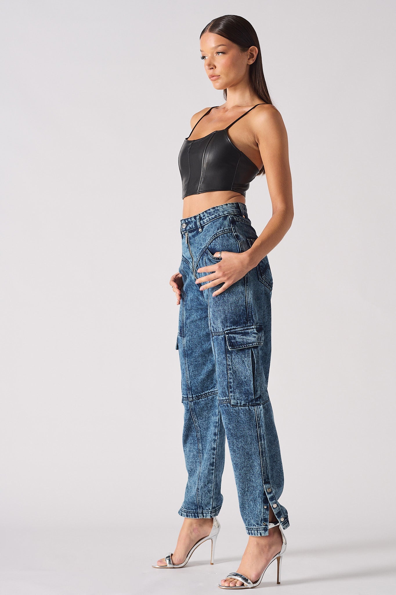 STRAIGHT LEG CARGO JEANS - BLUE