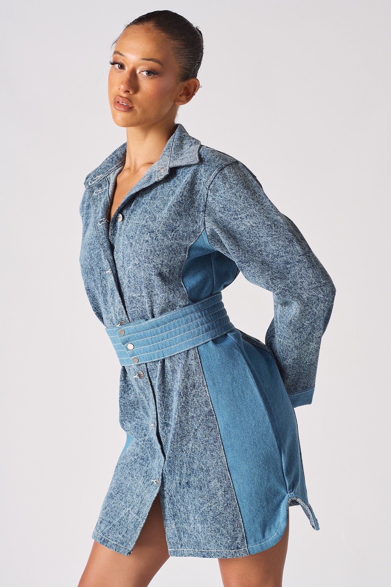 DENIM BELTED DRESS - BLUE WASH