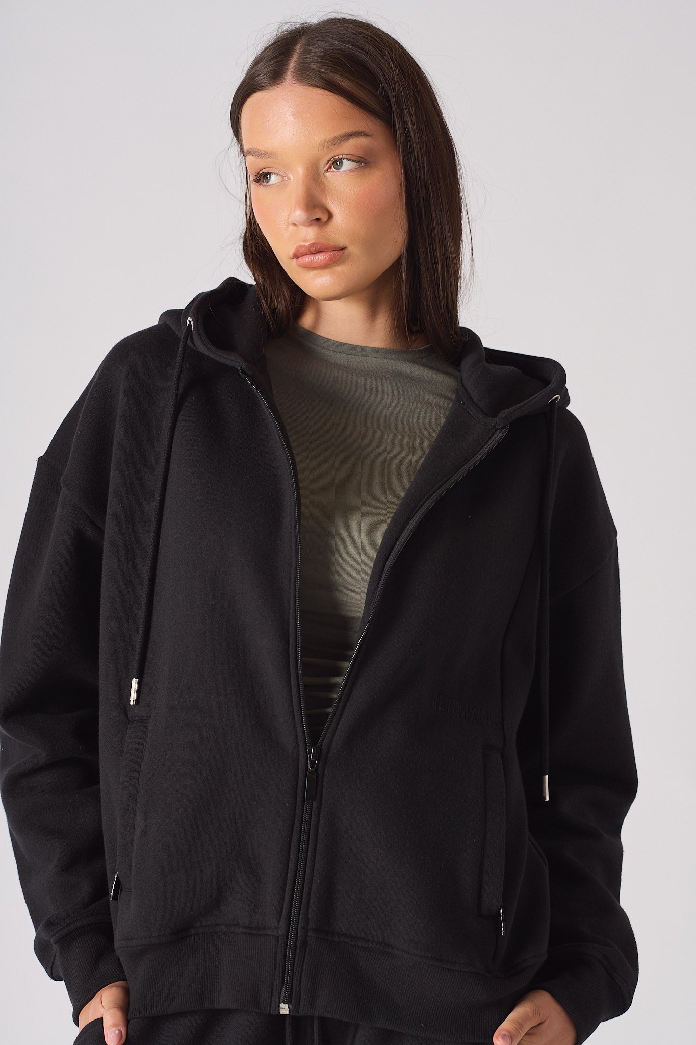 REGULAR ZIP UP HOODIE - BLACK