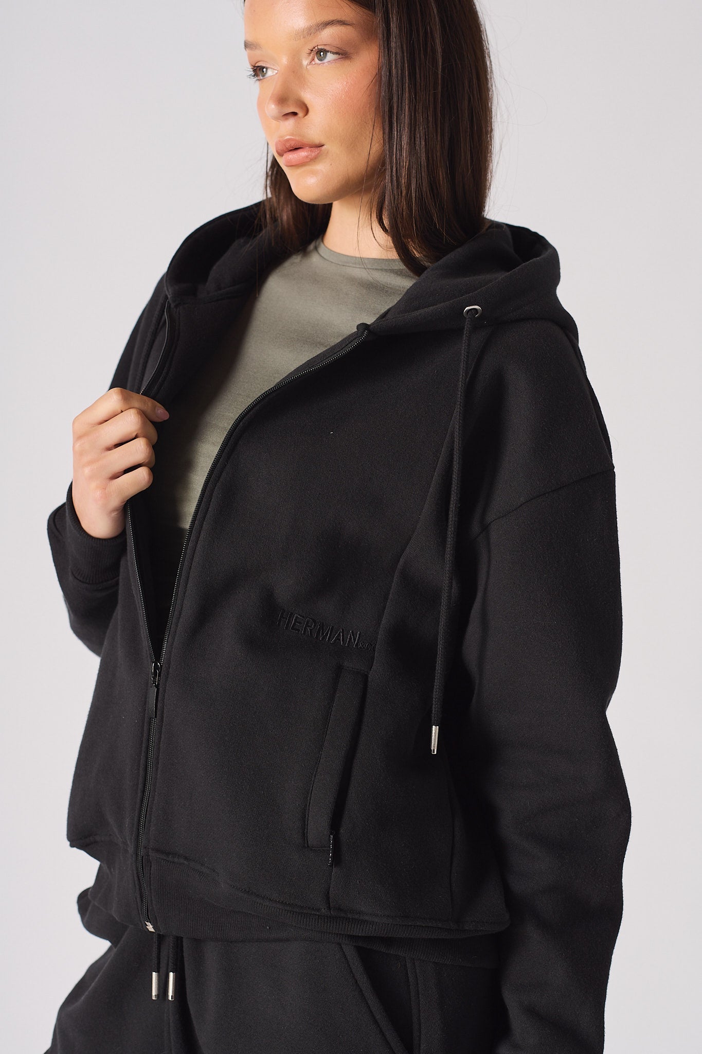 REGULAR ZIP UP HOODIE - BLACK